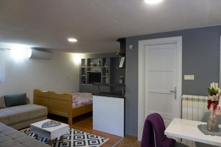 Apartments Ena Trebinje Luaran gambar